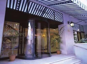 Metropole Hotel كاورا المظهر الخارجي الصورة